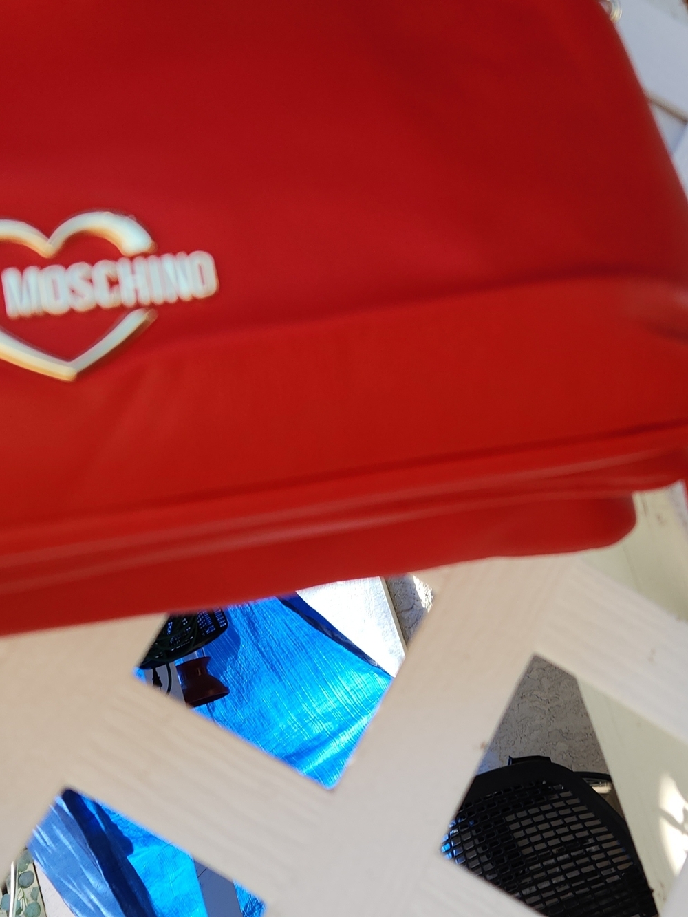 Love Moschino Red Satchel with Gold Heart-Chain - Picture 7 of 9